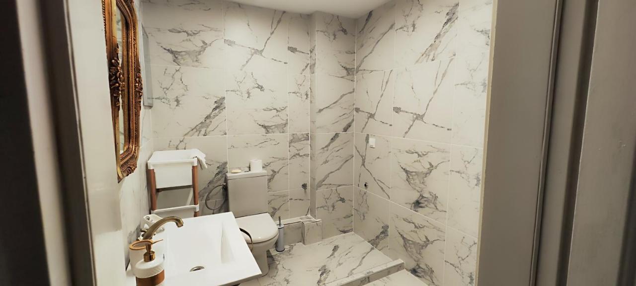 Aurea Residenza Mitropoleos Apartment Thessaloníki Ngoại thất bức ảnh